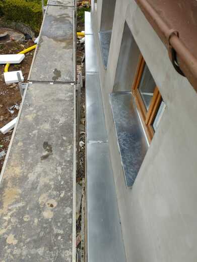 Parapety a plechování rodinného domu