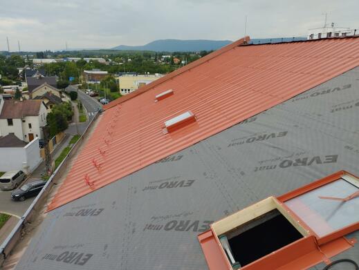 Oprava šikmé střechy pokládka Alukrytu Teplice